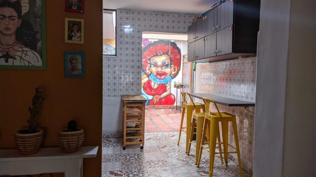 Хостел Casa Tuvia Parque Медельїн Екстер'єр фото